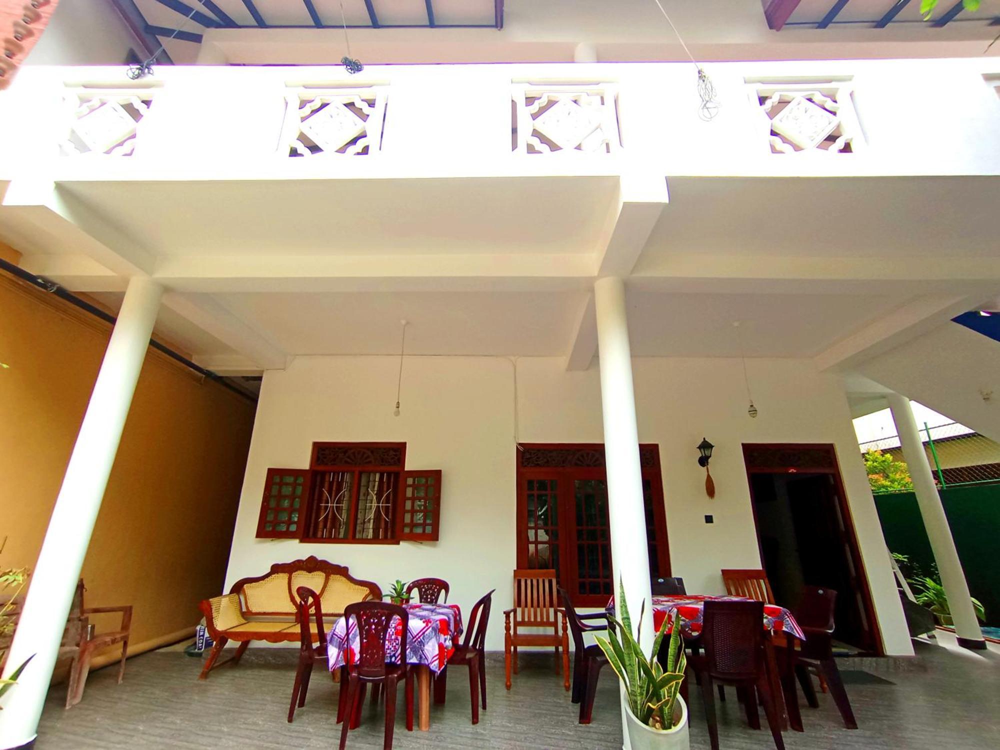 Amal Guest House Mirissa Exterior photo